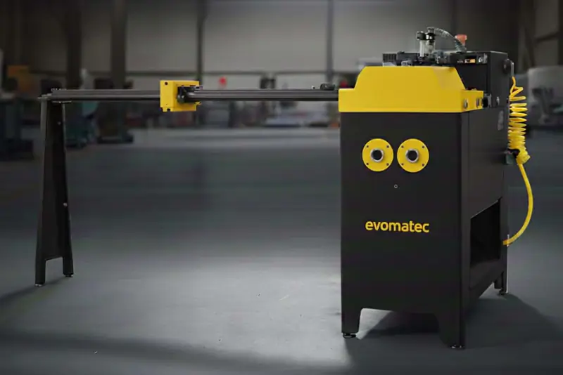 ماكينة منشار لقضبان التزجيج PVC EVOOR