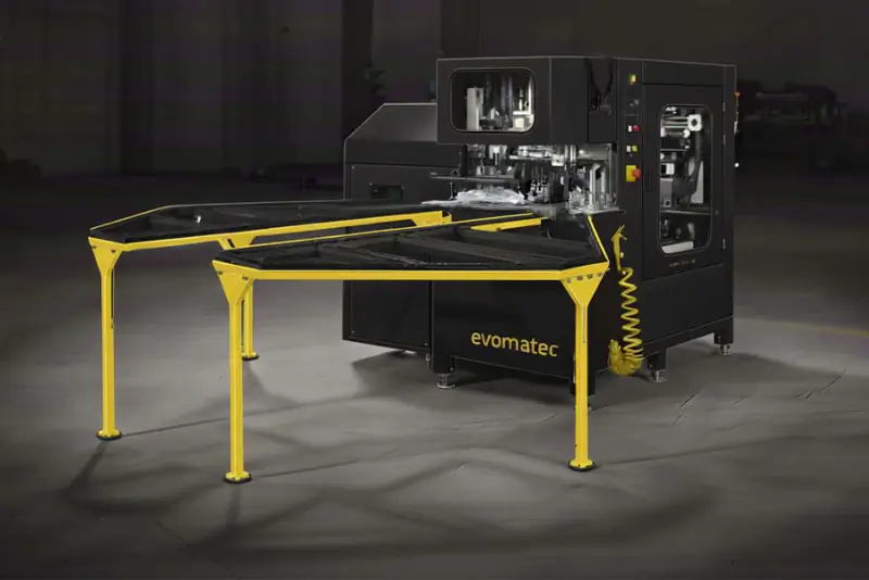 PVC PENCERE PROFİLLERİ İÇİN OTOMATİK KÖŞE TEMİZLEME MAKİNASI EVOO IVSA